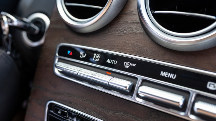 serwis klimatyzacji Mercedes CO2 oraz R1234yf